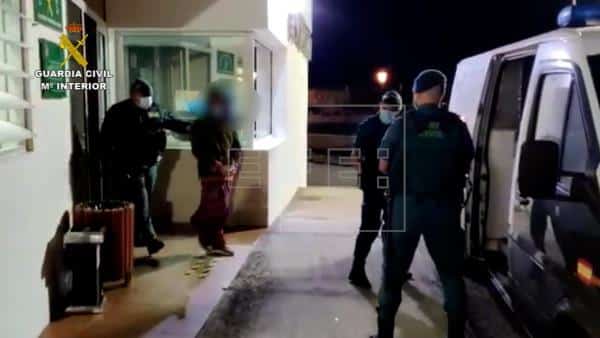 En este momento estás viendo Cinco detenidos por agredir a agentes al impedir una fiesta en Fuerteventura