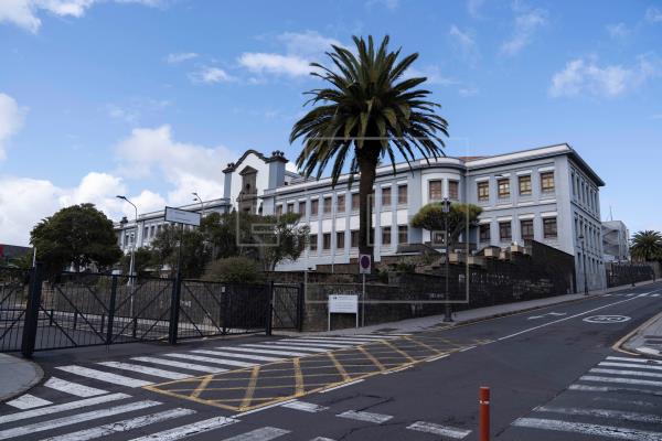 Lee más sobre el artículo Solo la ULL cumple en Canarias los requisitos de calidad exigidos a las universidades, según un informe