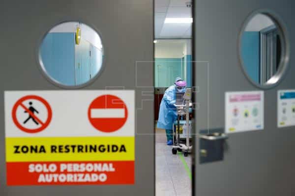 Sanidad activa los planes de contingencia de tres hospitales ante el aumento de hospitalizaciones por covid-19