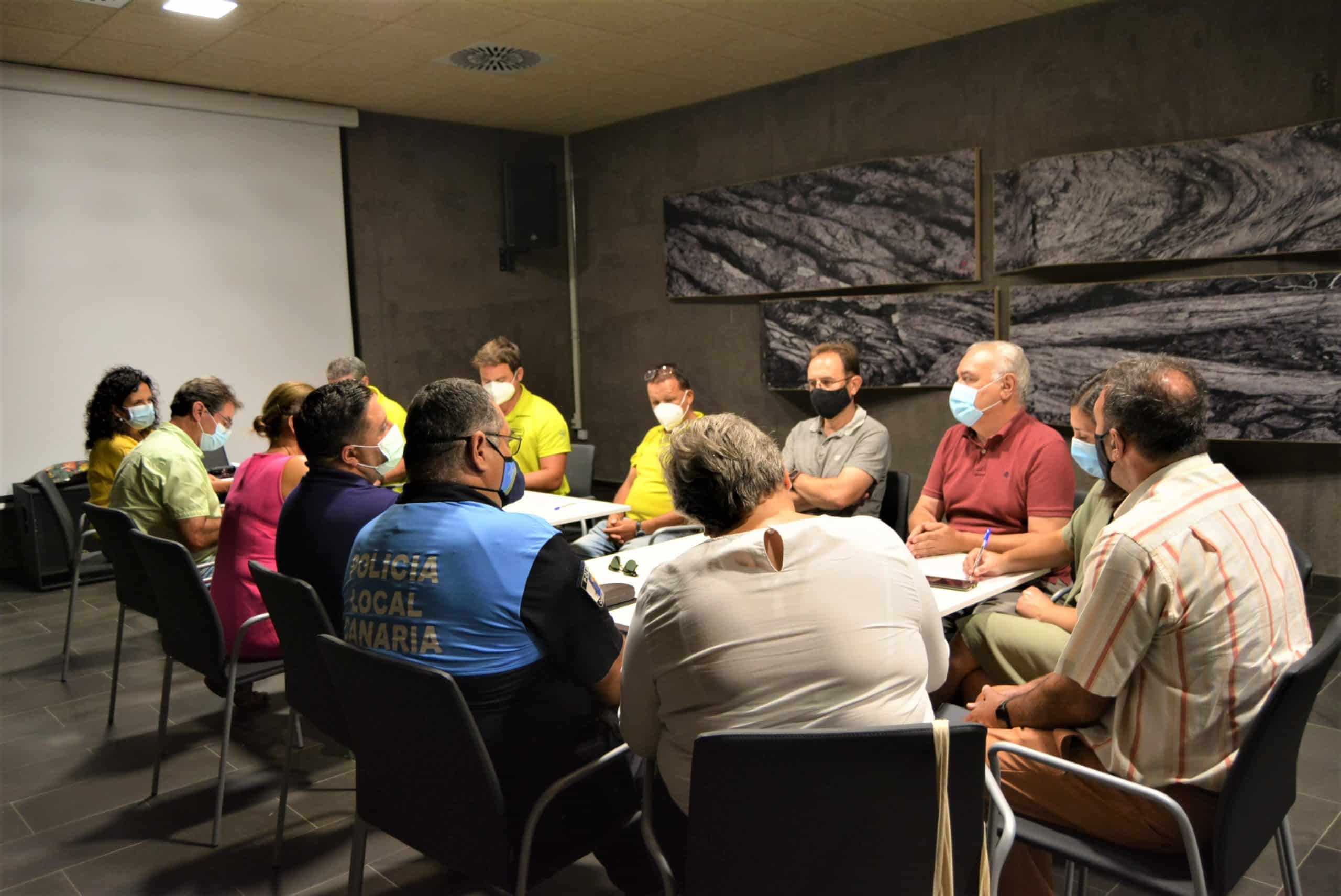 En este momento estás viendo El Cabildo de La Palma y los ayuntamientos definen las medidas de prevención ante el incremento de actividad sísmica en Cumbre Vieja