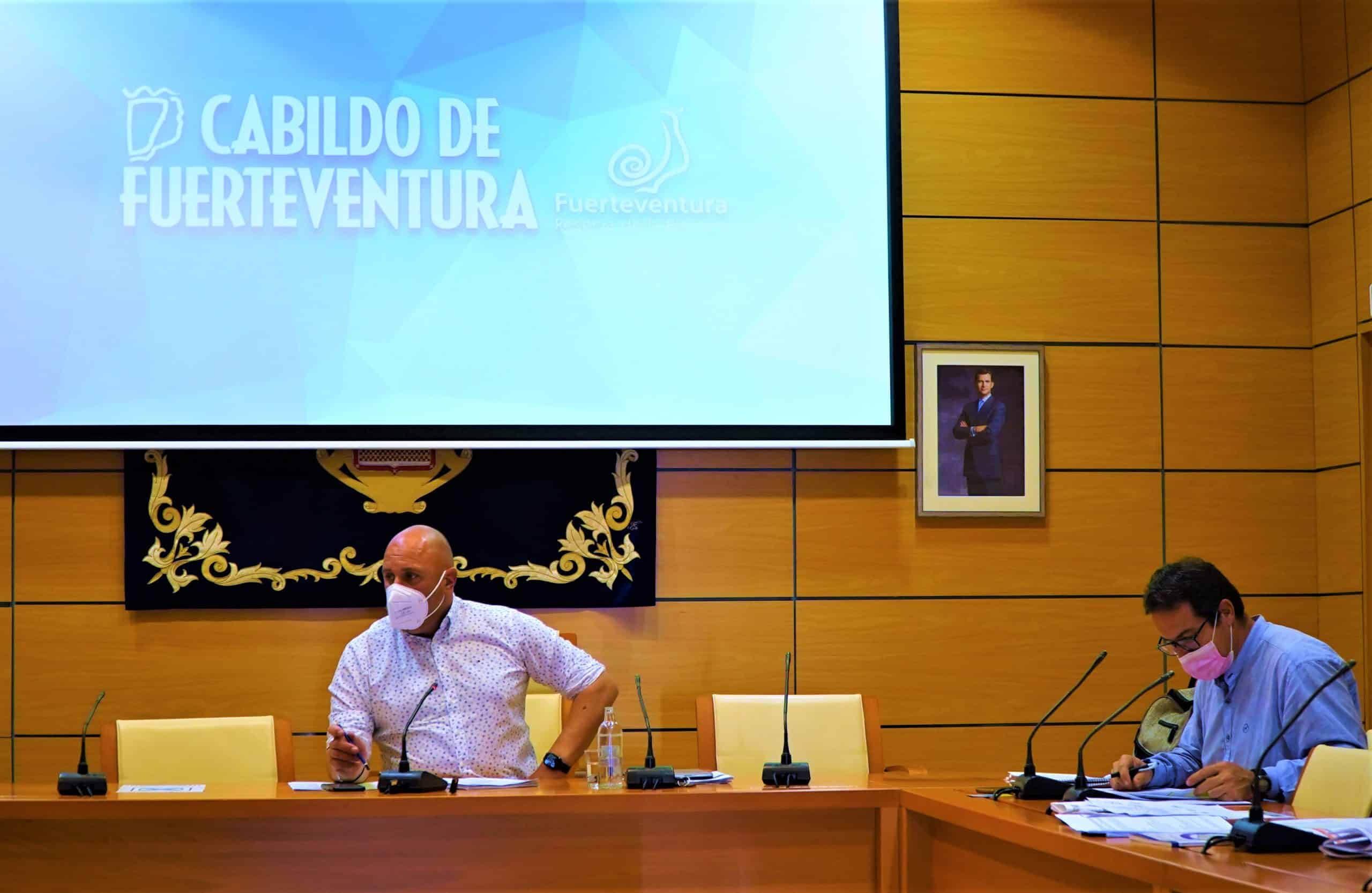 En este momento estás viendo La comisión técnica del PICABAS revisa las actuaciones hidráulicas en Fuerteventura