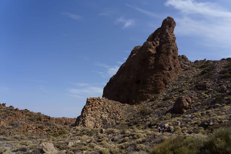 El Cabildo de Tenerife invierte 900.000 euros en rehabilitar la red de senderos del Parque Nacional del Teide