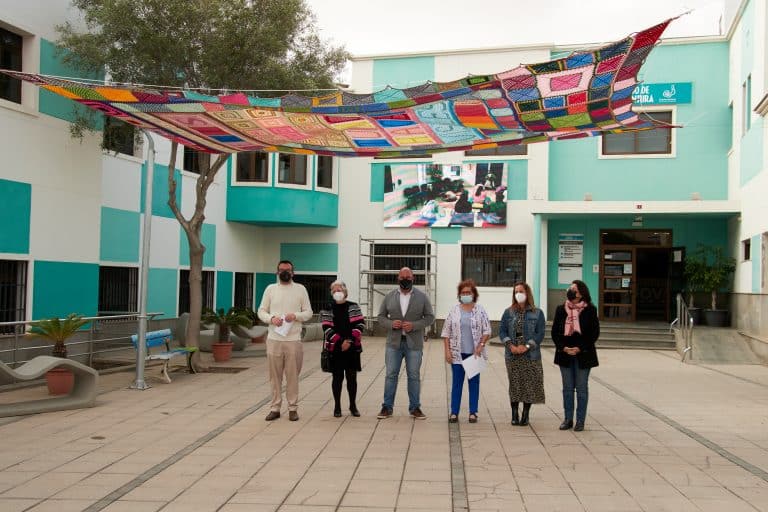 El Cabildo de Fuerteventura se suma a la conmemoración del Día Mundial de las Enfermedades Raras inaugurando el toldo de ADERIS