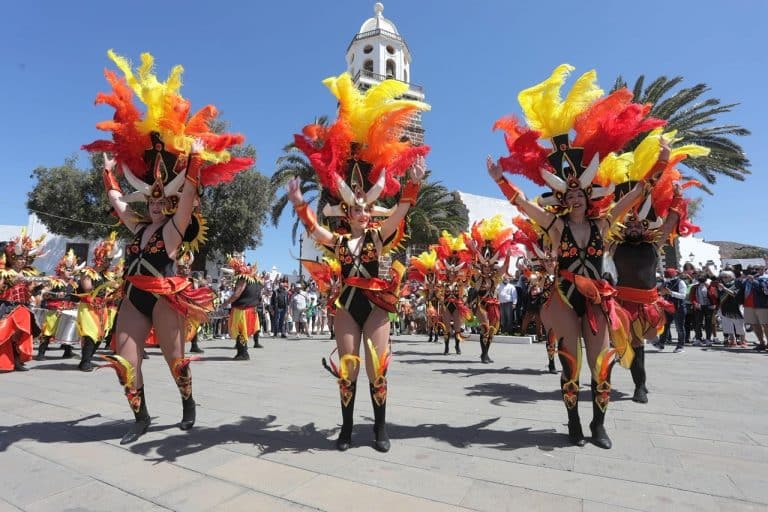 El Carnaval de Teguise se despidió con las calles llenas de ritmo