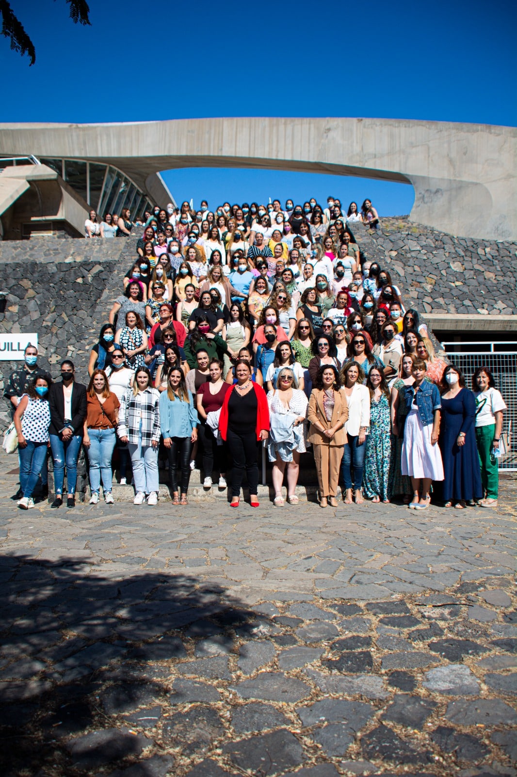 El Cabildo de Tenerife ofrece prácticas profesionales a 150 mujeres desempleadas sin experiencia