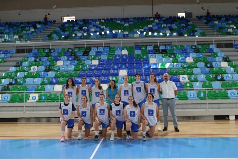 Lee más sobre el artículo Primer entrenamiento de la selección tinerfeña que participará en el Torneo de Baloncesto Femenino U18