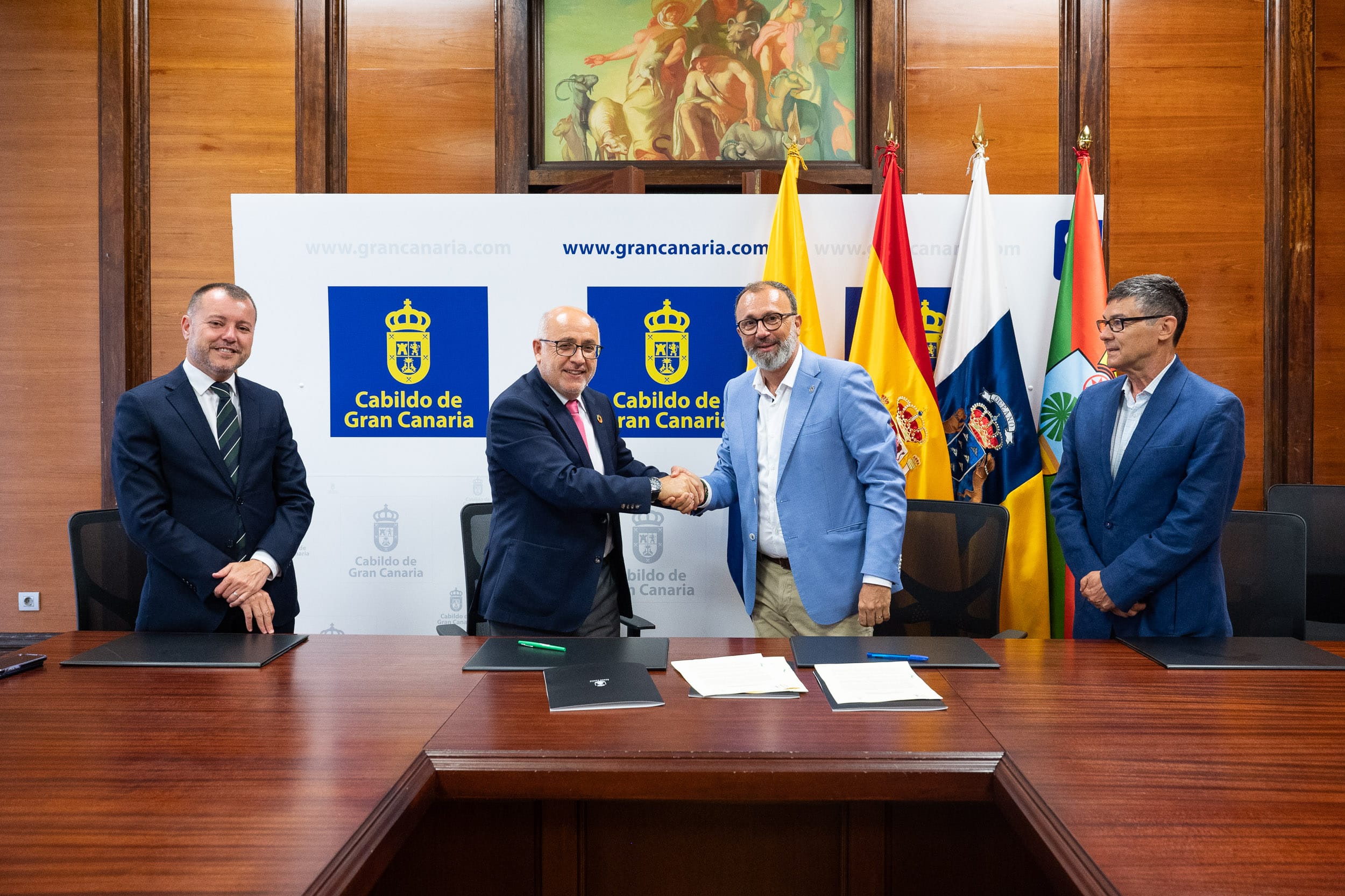 El Cabildo de Gran Canaria cede al Ayuntamiento de Santa Lucía la gestión integral del yacimiento arqueológico de La Fortaleza durante 25 años