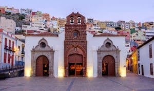 Cabildo de La Gomera y Obispado firman un convenio para rehabilitar el patrimonio eclesiástico de la isla
