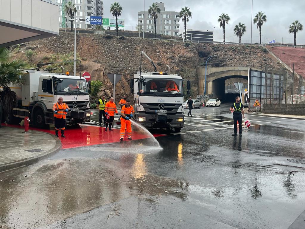 El Ayuntamiento de Las Palmas de Gran Canaria realiza 477 servicios a través del Plan de Emergencias Municipal para atender las incidencias del temporal  