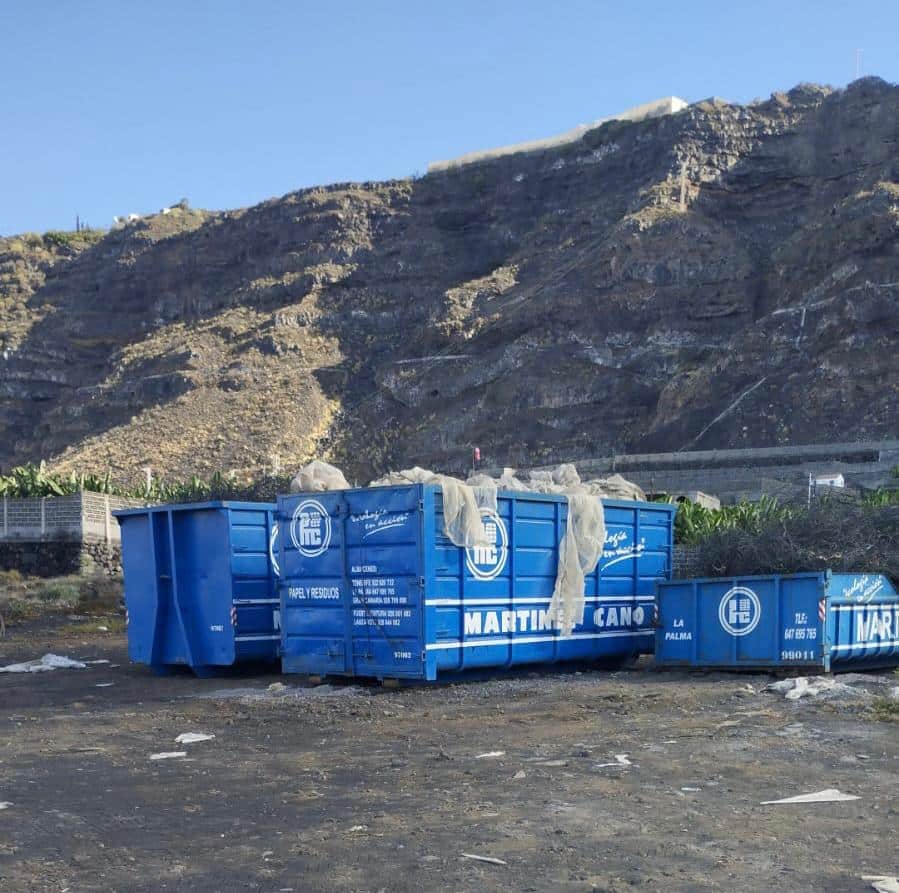 En este momento estás viendo El Cabildo de La Palma ha retirado y gestionado más de 207 toneladas de residuos de invernaderos afectados por la erupción volcánica