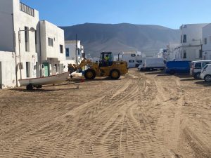 <strong>Teguise reivindica al Cabildo de Lanzarote el uso de maquinaria para arreglar caminos agrícolas y vecinales</strong>