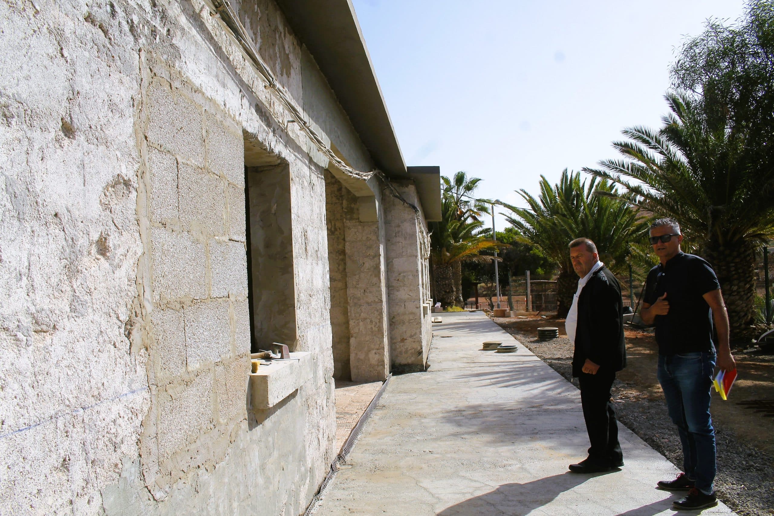 En este momento estás viendo El Ayuntamiento de Antigua recupera la vieja escuela de Agua de Bueyes