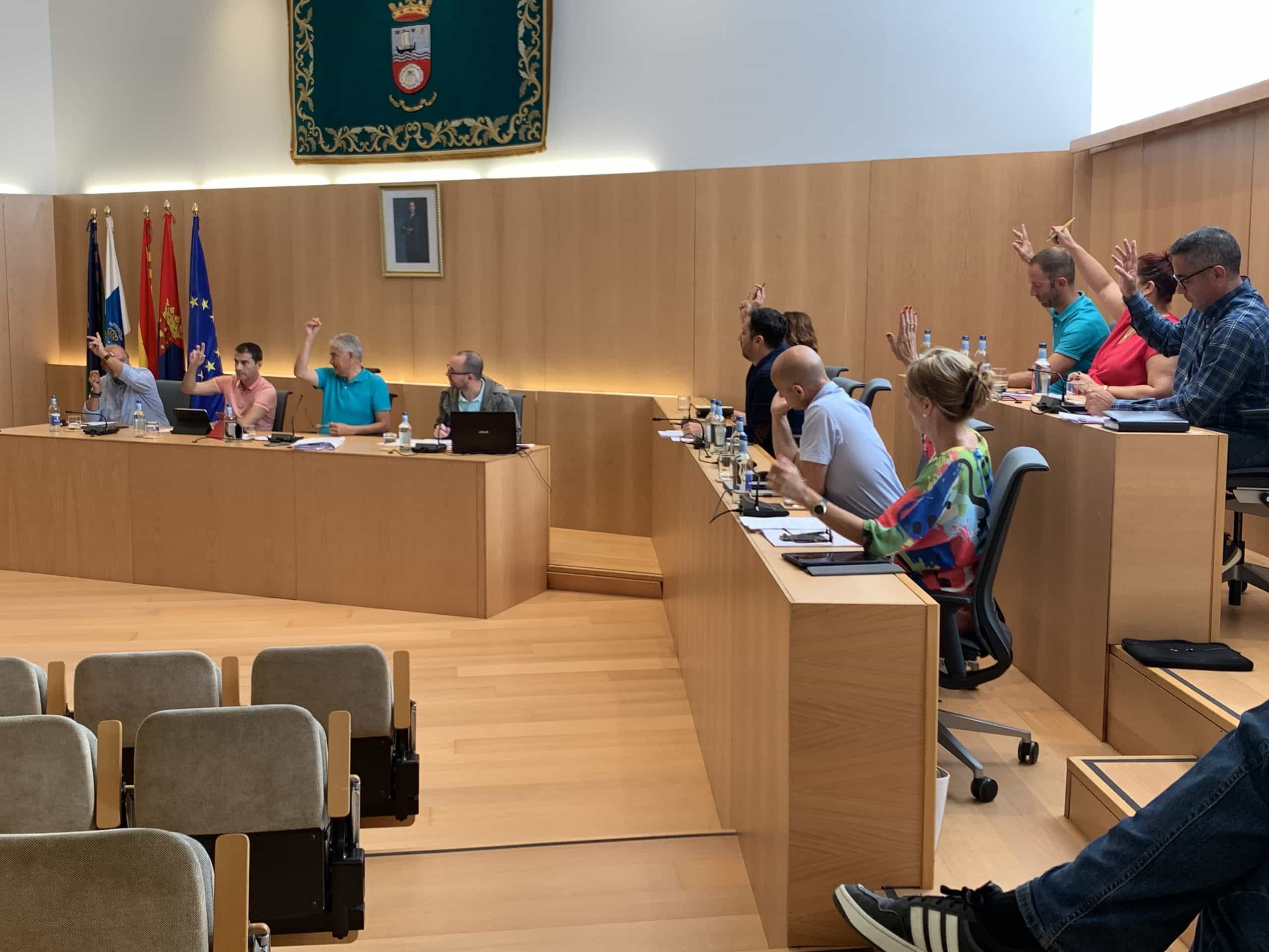 En este momento estás viendo El pleno del Ayuntamiento de Tías aprueba su presupuesto con aumento de la partida social  