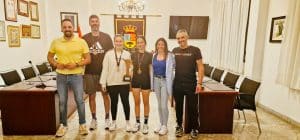 Lee más sobre el artículo Jonathan Felipe recibe a Amalia Triana y Sara Ramos, medallistas en el Campeonato de España de Tenis de Mesa