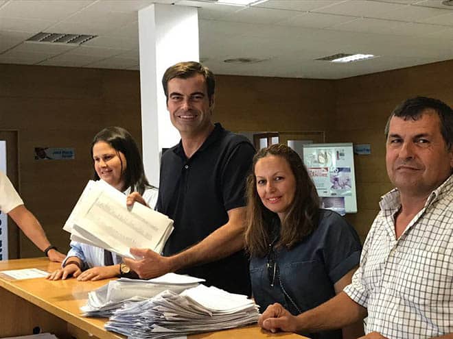 Lee más sobre el artículo Fernando Enseñat quiere ser el alcalde de Puerto del Rosario con los votos del PSOE y Fuerteventura Avanza