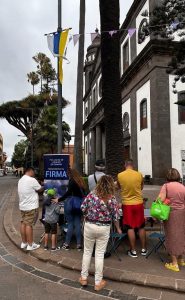 Lee más sobre el artículo La Ley de Volcanes alcanza ya 10.000 firmas y la recogida de apoyos llega este lunes a Fuerteventura y el miércoles a Lanzarote 