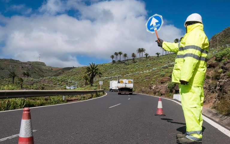 Lee más sobre el artículo El Cabildo de La Gomera refuerza el operativo de carreteras durante este mes de agosto 
