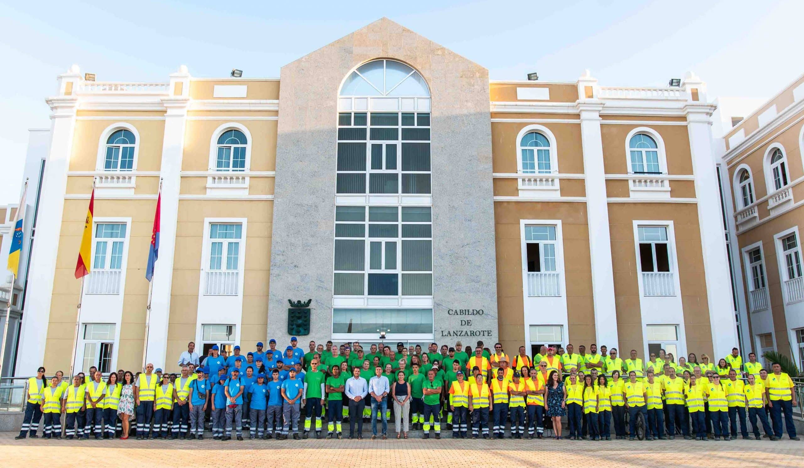 En este momento estás viendo El Cabildo de Lanzarote de la bienvenida al nuevo personal del plan de empleo “Cuidando Lanzarote” 